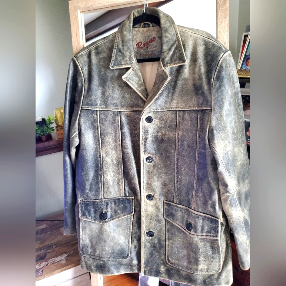 ❌️SOLD❌️ Vintage Distressed Leather Jacket